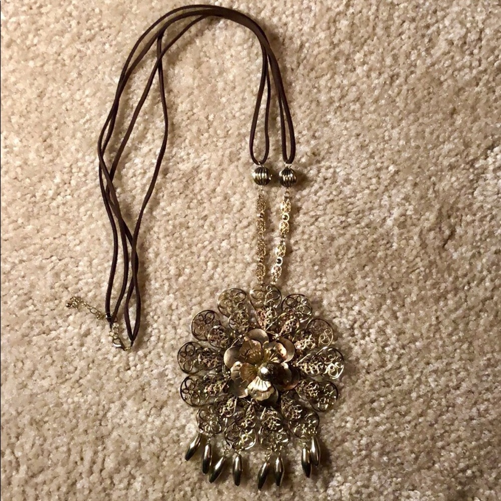 ⬇️🔥SALE🔥⬇️Anthropologie Long statement necklace